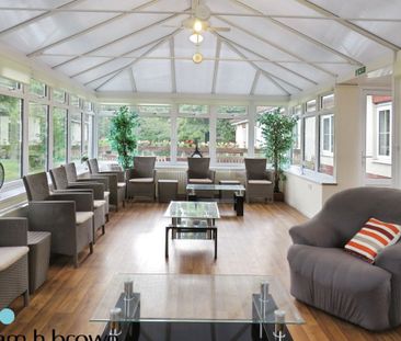 The Street - Photo 2