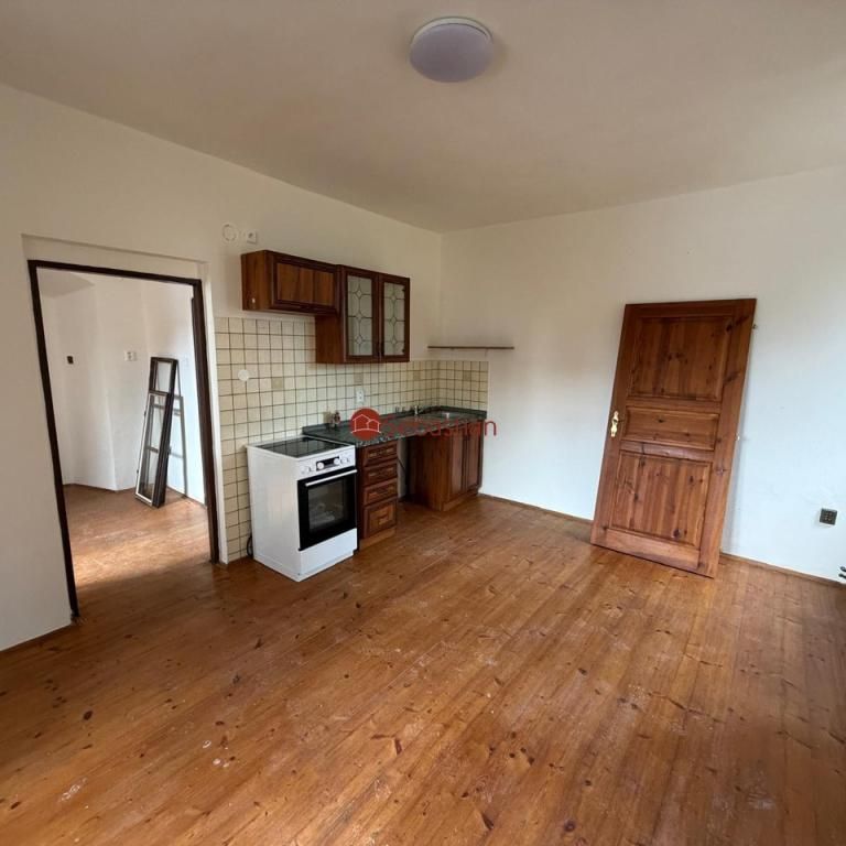 Pronájem bytu 1+kk 26 m2 - Fotografie 1