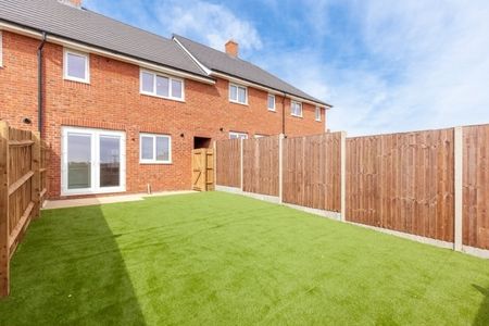 Further Wore, Radley - Photo 3