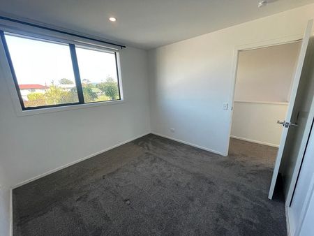 2 Bedroom Townhouse - Ready to move in - Photo 3