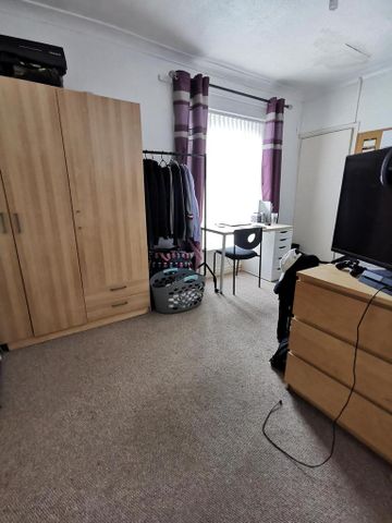 4 bedroom house to rent - Photo 2