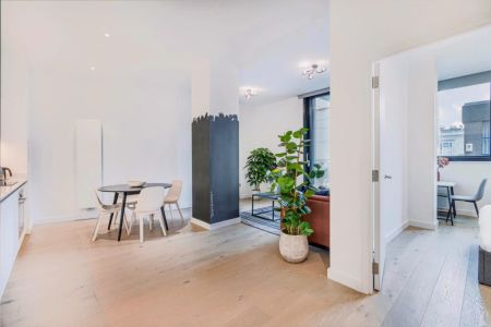 1 Bedroom Apartment - Photo 2