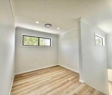 Stylish New Build in Sought-After Taree West - Photo 2