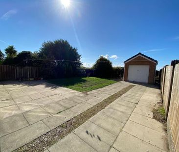 3 bedroom detached bungalow to rent - Photo 3