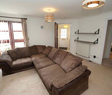 2 bedroom flat to rent - Photo 3