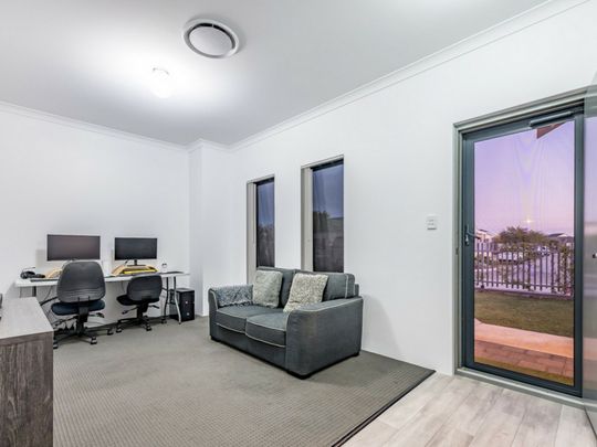 Convenient location without compromise in quality - Photo 1