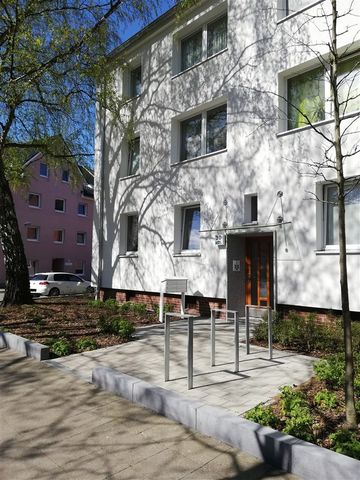 Erstbezug nach Modernisierung! Schöne 3 Zimmerwohnung mit Balkon in Hannover-Stöcken - Photo 4