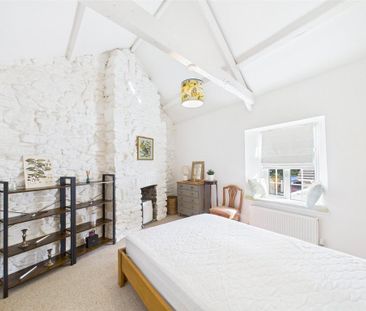 2 bedroom semi-detached house to rent - Photo 5