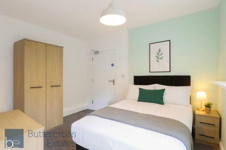 1 bedroom in a house share to rent - Photo 3