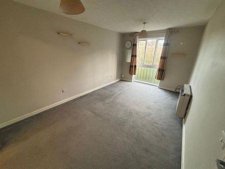 1 bedroom flat to rent - Photo 2
