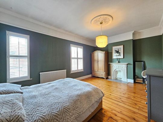 3 bedroom end of terrace house to rent - Photo 1