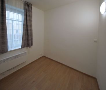 Pronájem bytu 2+1 36 m², Studentská , Karlovy Vary - Fotografie 1