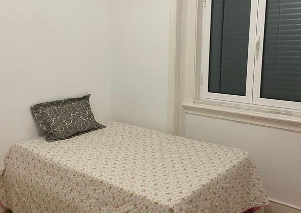 Arrendo quarto a senhora em Alges