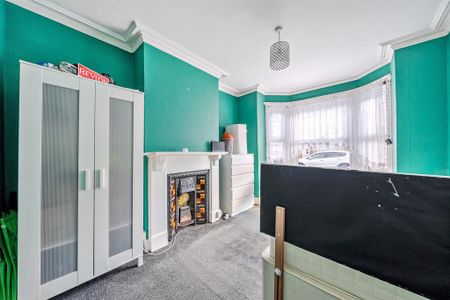 3 bedroom detached house to rent - Photo 5