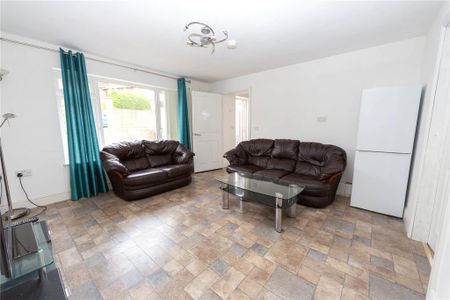 2 bedroom bungalow to rent - Photo 2