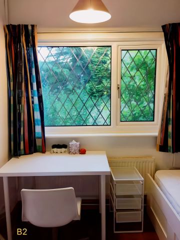 5 bedrooms 3 bathrooms - Photo 3