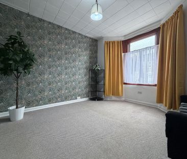 4 bedroom terraced house to rent - Photo 1