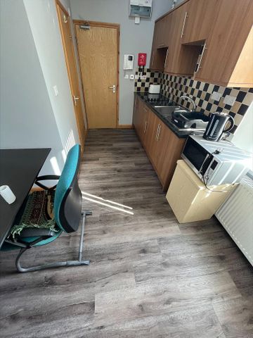 1 bedroom flat to rent - Photo 5