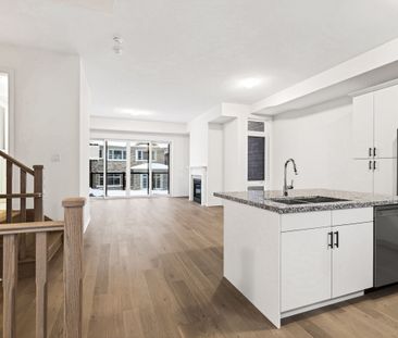 For Lease - 3217 Sixth Line Unit# Unit 1, Oakville, Ontario - Photo 3