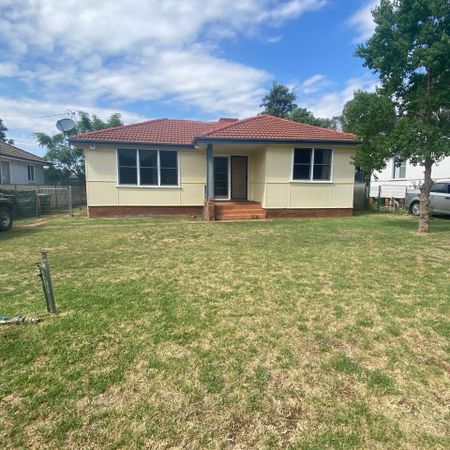 Century 21 Central West - 02 6862 1265 - Photo 3