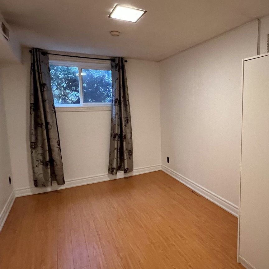 For Lease - 11 Misthollow Square Unit# Lower Unit, Toronto, Ontario - Photo 1