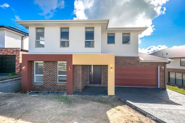 Brand New Luxury Large Family Home - Photo 1