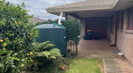 Executive Living in Waihi - Photo 2