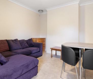 4 bedroom semi-detached house to rent - Photo 1