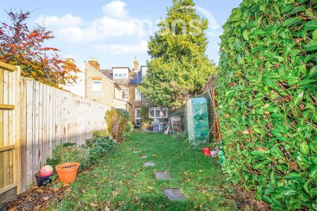 2 bedroom terraced house to rent - Photo 5