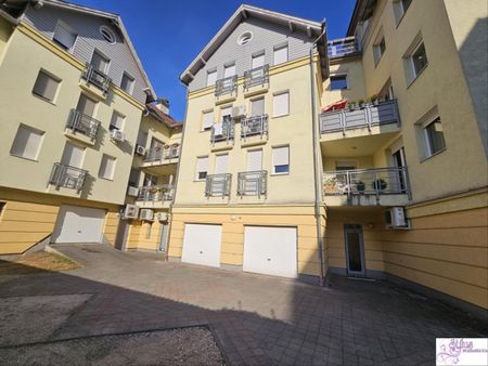 Kiadó jó állapotú lakás - Vác - Photo 5