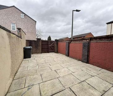 Holly Street, BL9 - Photo 2