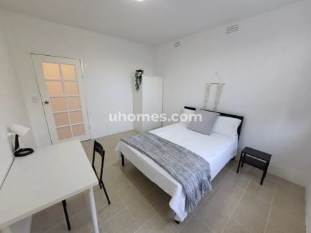 Room 7 #196 - Photo 2