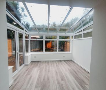 2 bedroom end of terrace house to rent - Photo 3