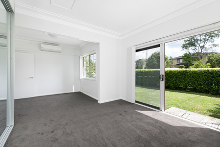 OVERSIZED HOUSE IN IDEAL LOCATION! - Photo 2