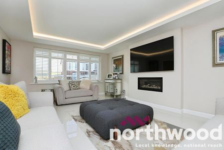 5 bedroom detached house to rent - Photo 2