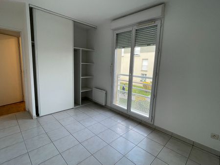 Location Appartement 3 pièces 49m² - Photo 2