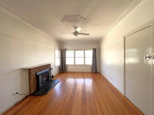 Chic Farmhouse - Photo 1