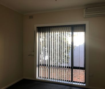 To register & apply for this property, please use this link: https:... - Photo 4