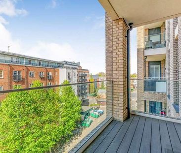 Hamond Court, Queenshurst Square, Kingston Upon Thames, KT2 - Photo 6
