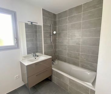 Location Appartement 4 pièces 80m² - Photo 3