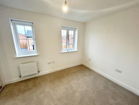 2 bedroom end of terrace house to rent - Photo 2