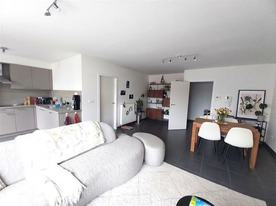 TE HUUR: Ruim appartement met 2 slaapkamers te Koersel! - Photo 1