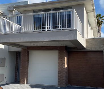 16 Cave Street Semaphore SA - Photo 1