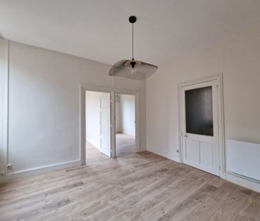 Location Appartement 3 pièces 45m² COUZON AU MONT D OR 69270 - Photo 2