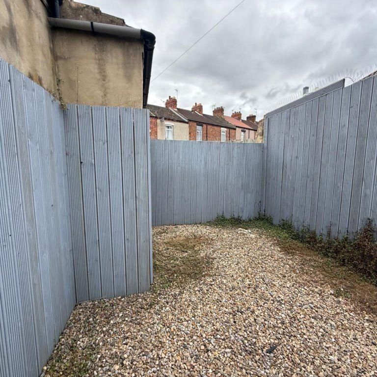 1 bedroom house to rent - Photo 1