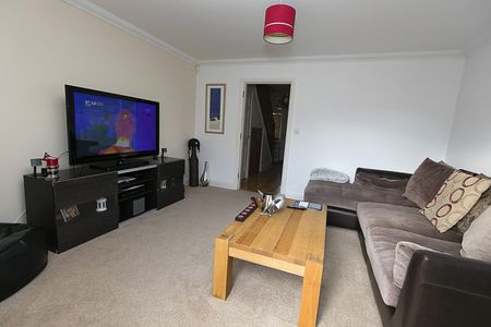 Orchard Mews, Ensbury Park - Photo 2