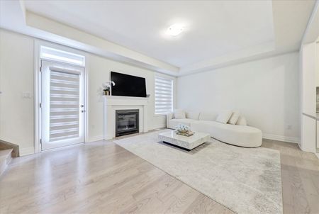 For Lease - 1405 Longspur Trail, Pickering, Ontario - Photo 3