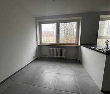 Moderne 4-Zimmer-Wohnung mit schöner Sonnenloggia in Stolzenau! - Photo 1