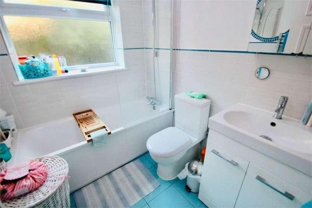 Masons Road, Cippenham, SL1 - Photo 1