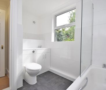 Flat to rent - Evelyn Street, London, SE8 - Photo 1